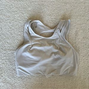 Lululemon high neck sports bra size 6
